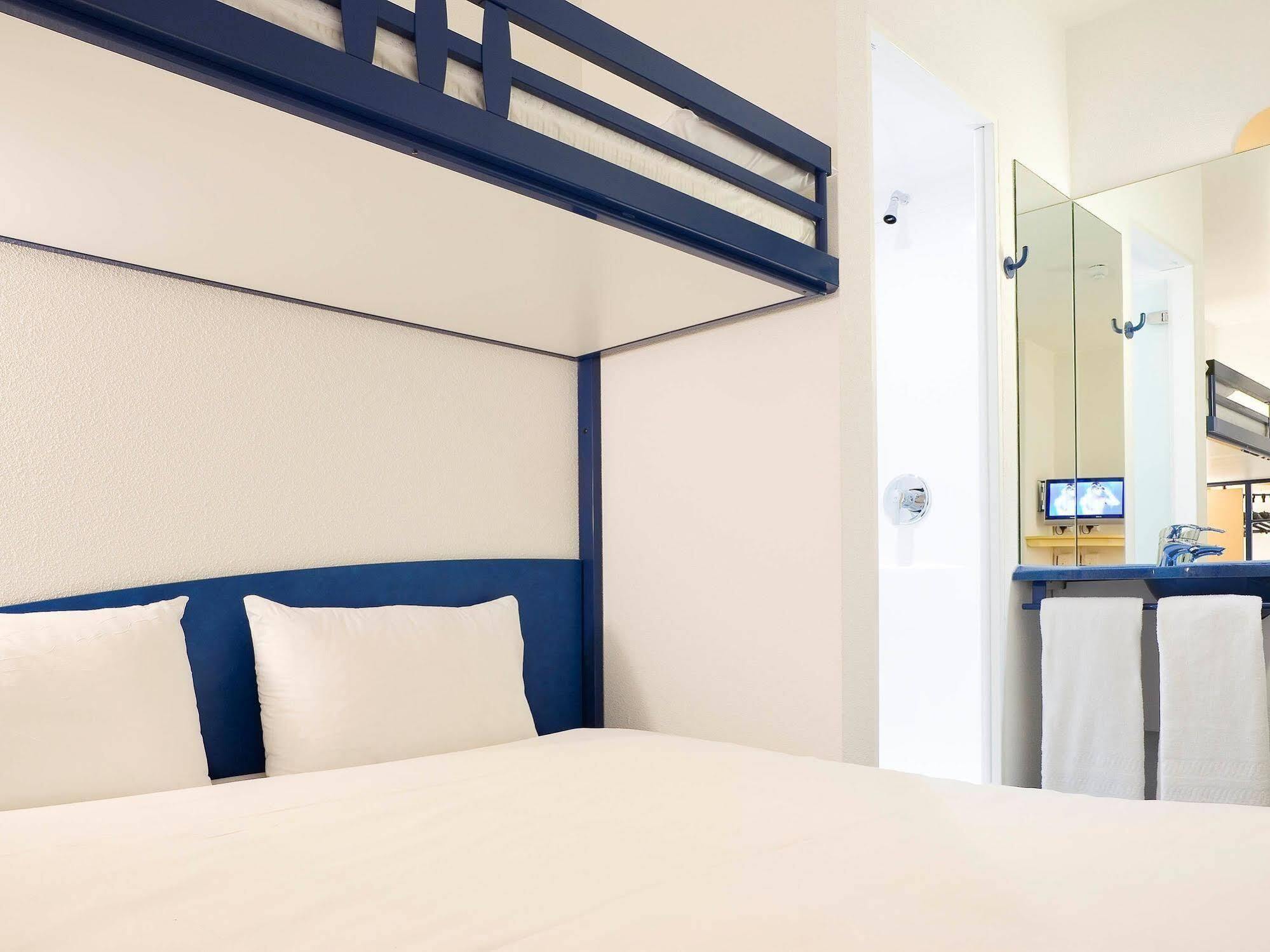Ibis Budget Bezons Exterior photo